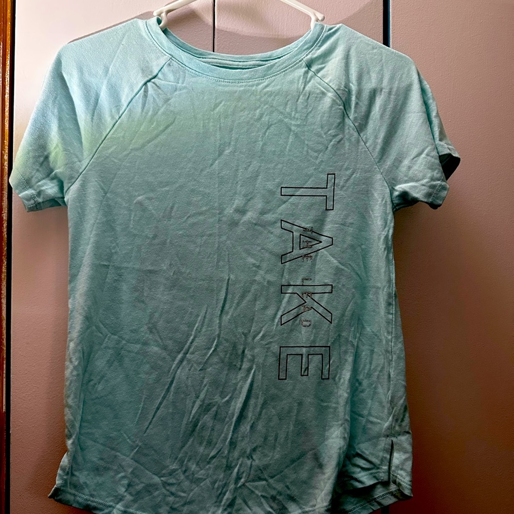 Take The Lead girls tee. Size 10/12.